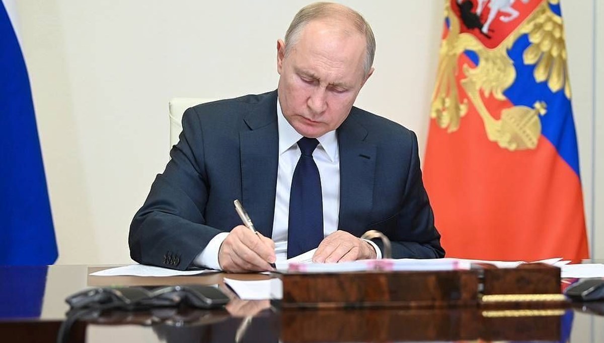 Putin, Ukrayna'nın 4 bölgesini resmen ilhak eden yasayı imzaladı