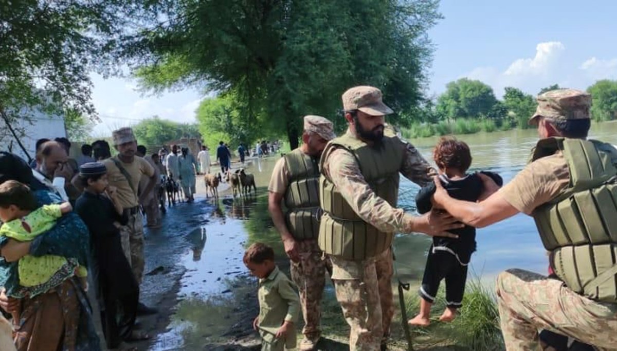 Pakistan'da sel felaketi: Can kaybı yükseliyor